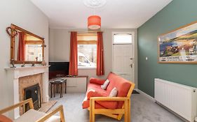 Cosy & Central Victorian House - Pass The Keys